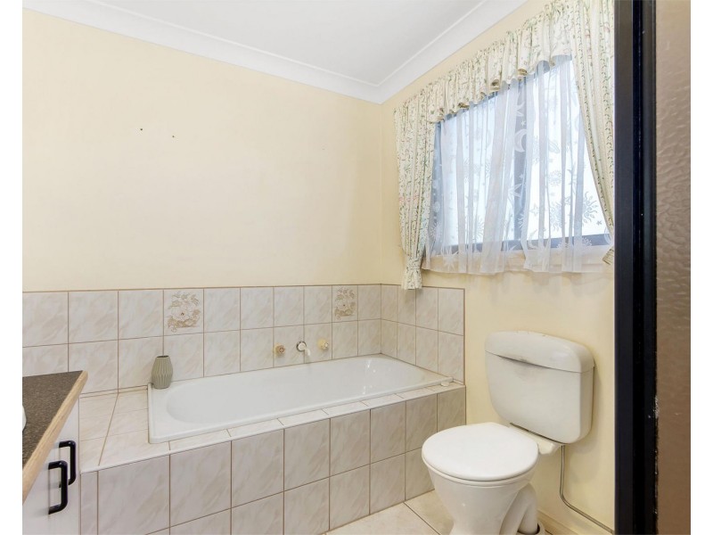 1 Balaka Court, Delahey VIC 3037