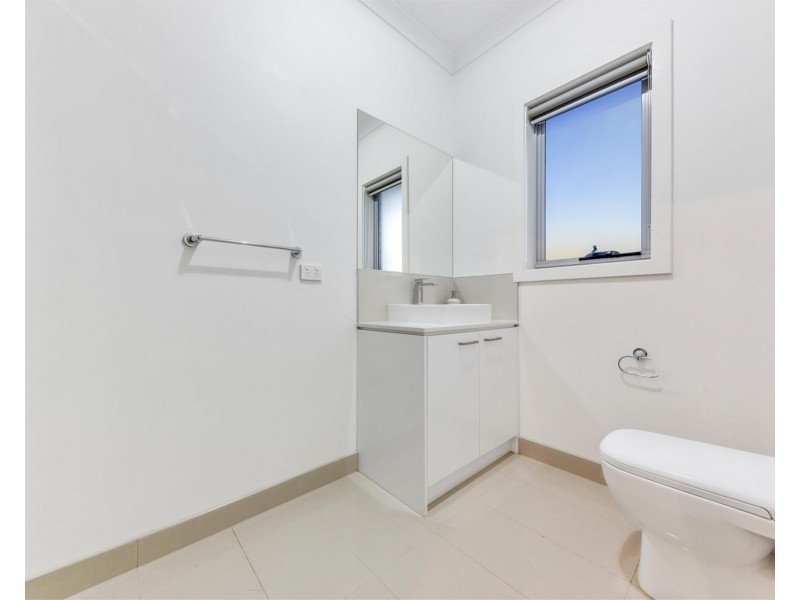 18 Lam Way, Brookfield VIC 3338