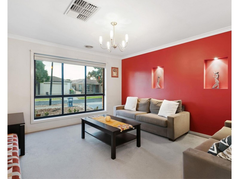 1 Ironbark Grove, Burnside Heights VIC 3023