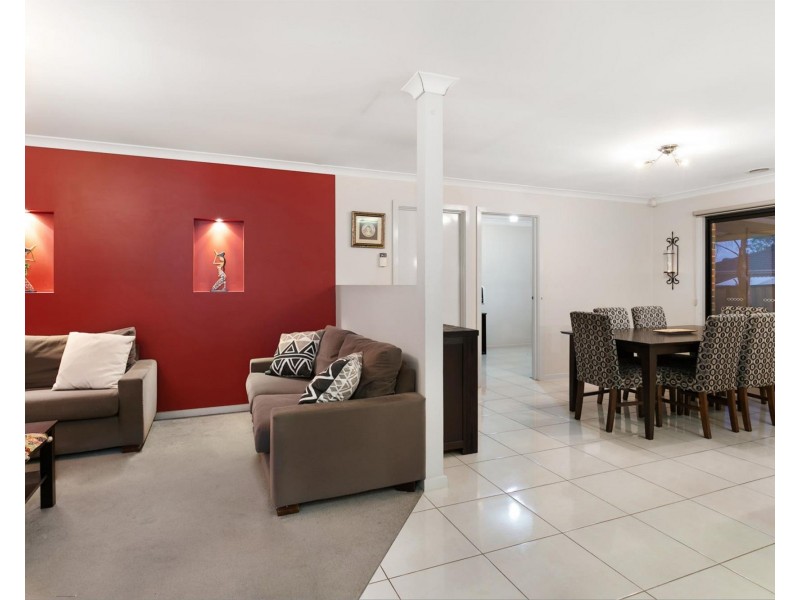 1 Ironbark Grove, Burnside Heights VIC 3023