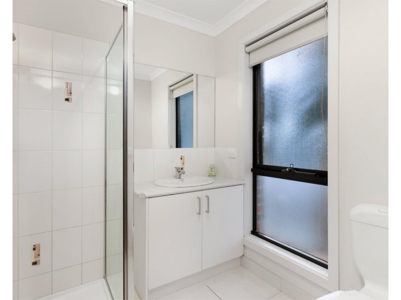 1 Ironbark Grove, Burnside Heights VIC 3023