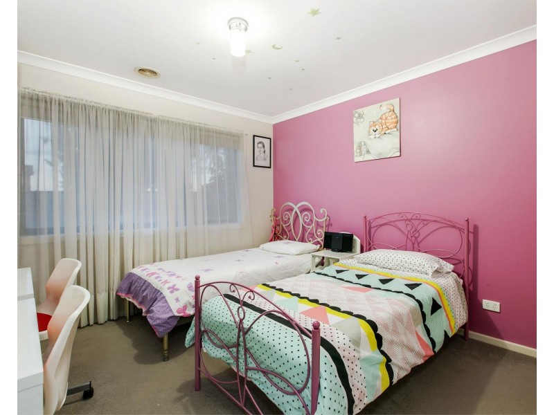 1 Ironbark Grove, Burnside Heights VIC 3023