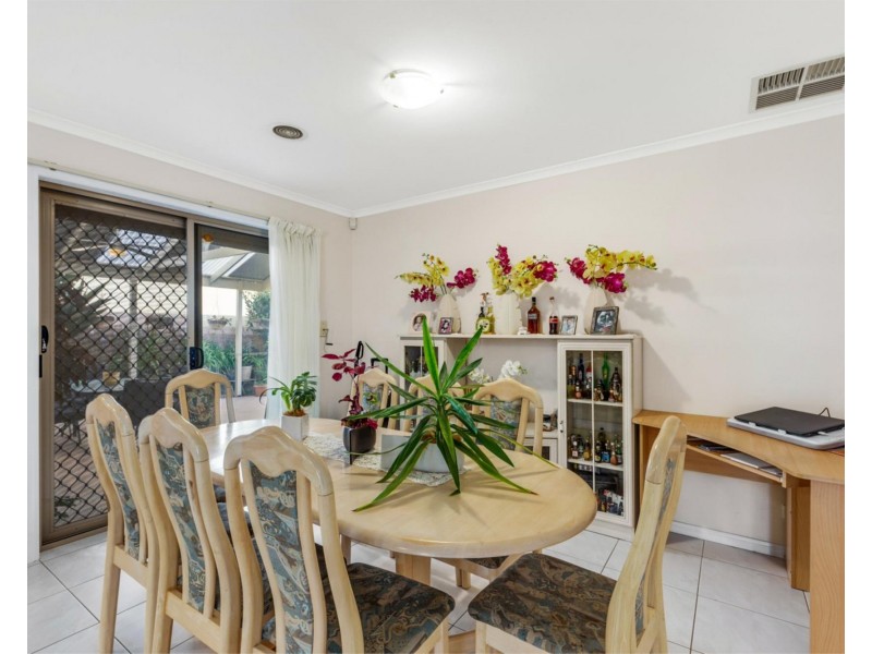 3 Tannaroo Crescent, Delahey VIC 3037