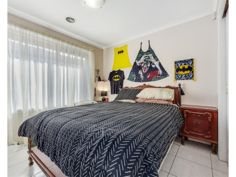 3 Tannaroo Crescent, Delahey VIC 3037
