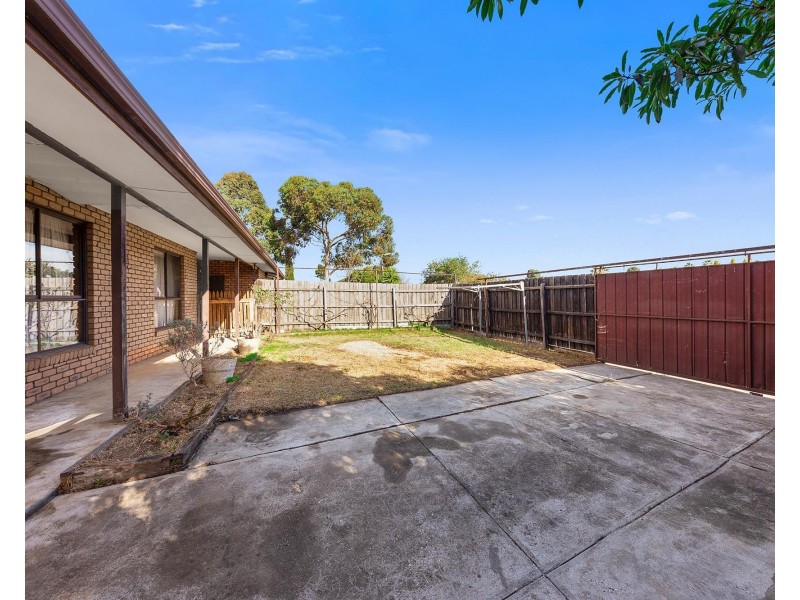 41 Angourie Crescent, Taylors Lakes VIC 3038