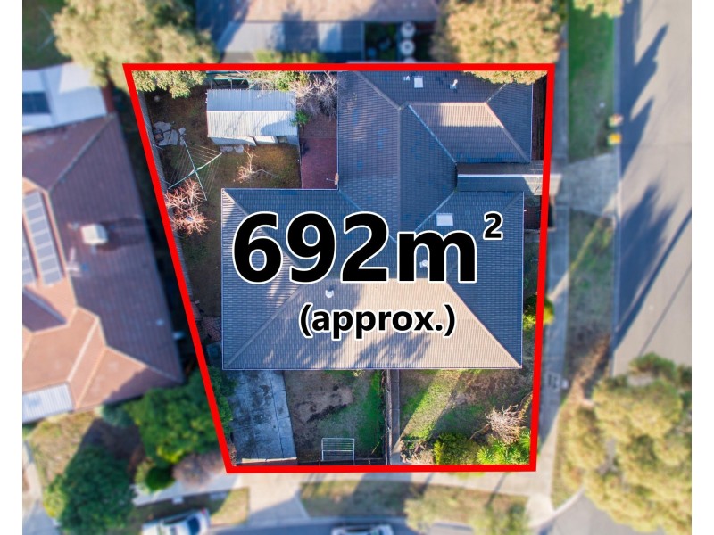 41 Angourie Crescent, Taylors Lakes VIC 3038