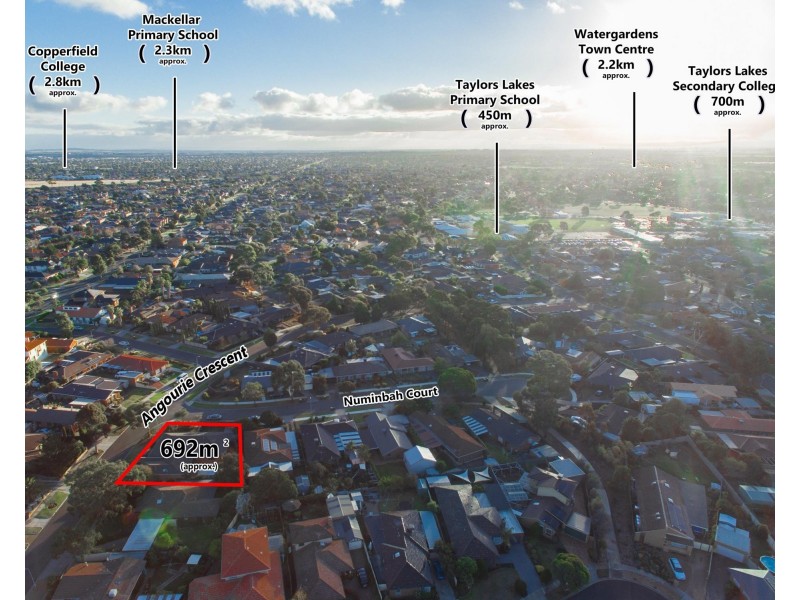 41 Angourie Crescent, Taylors Lakes VIC 3038