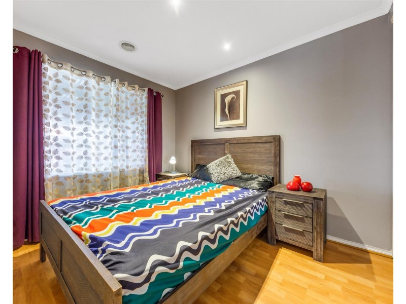 14 Thomson Way, Taylors Hill VIC 3037