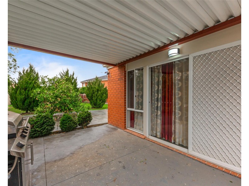 14 Thomson Way, Taylors Hill VIC 3037