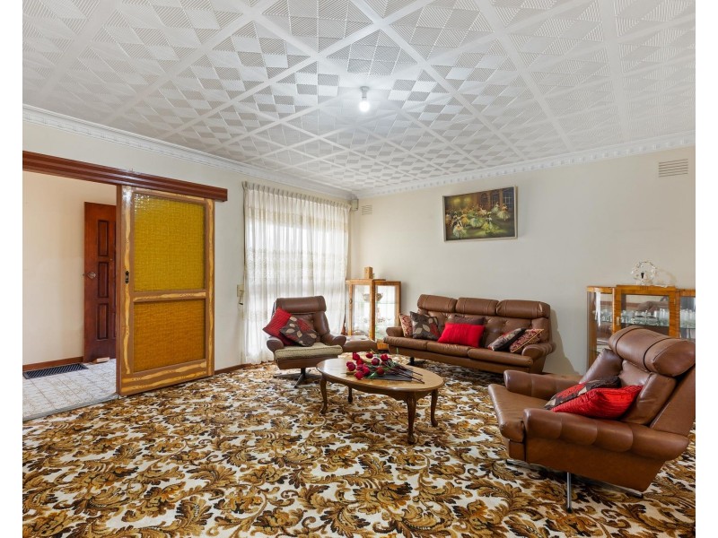 25 Yarmouth Avenue, St Albans VIC 3021