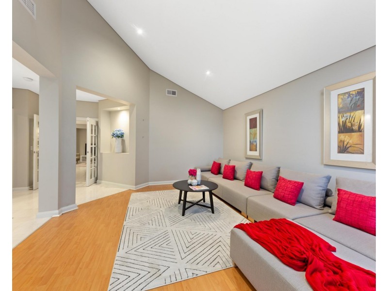 15 Tarago Terrace, Taylors Hill VIC 3037