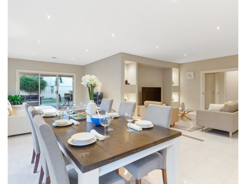 15 Tarago Terrace, Taylors Hill VIC 3037