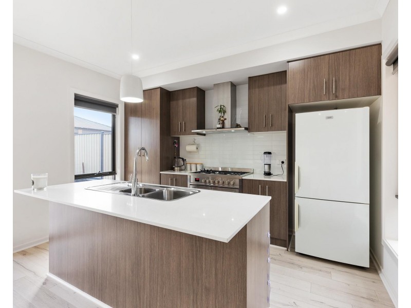 1/47 Katrina Drive, Burnside Heights VIC 3023