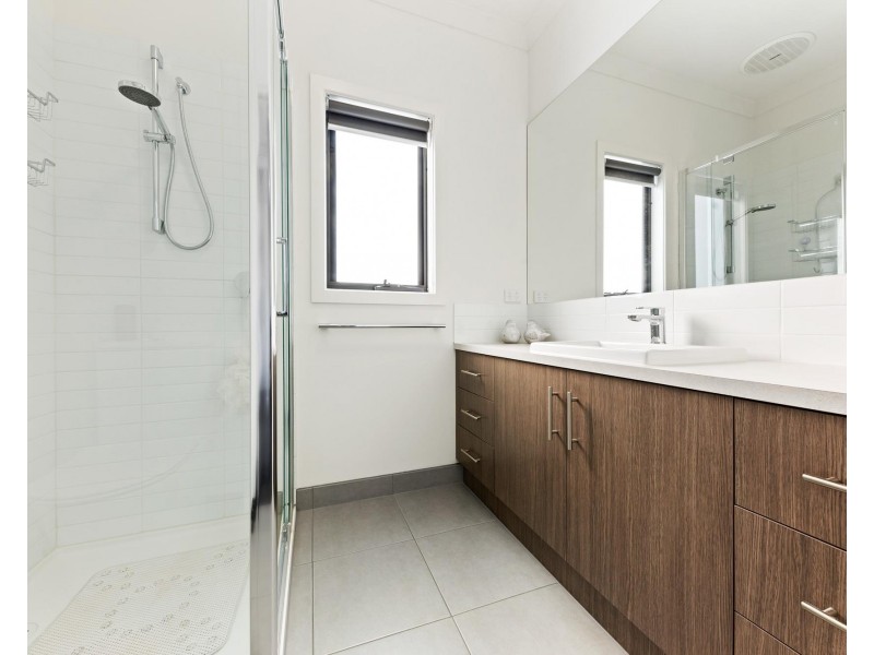 1/47 Katrina Drive, Burnside Heights VIC 3023