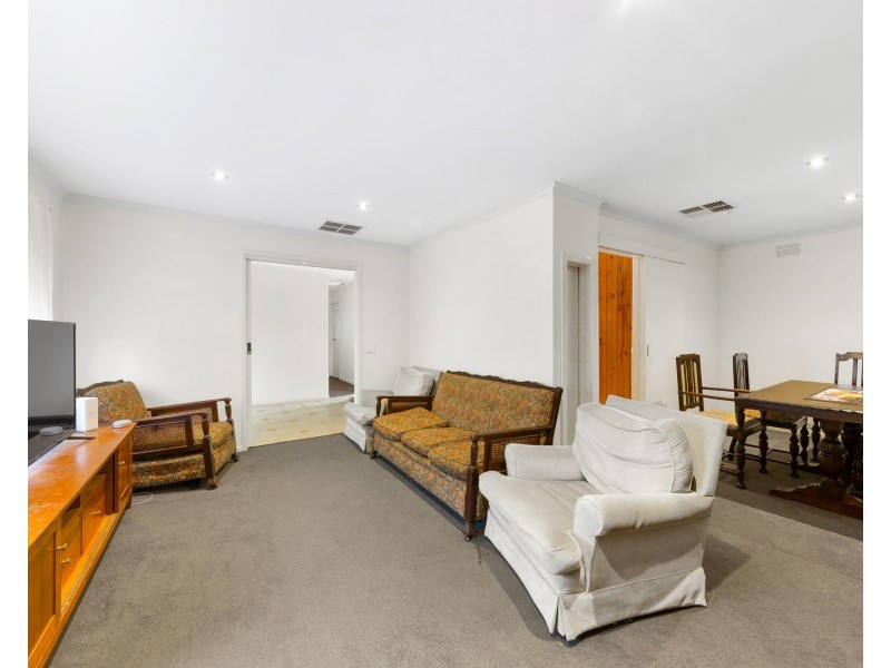 10 Denham Court, Kealba VIC 3021