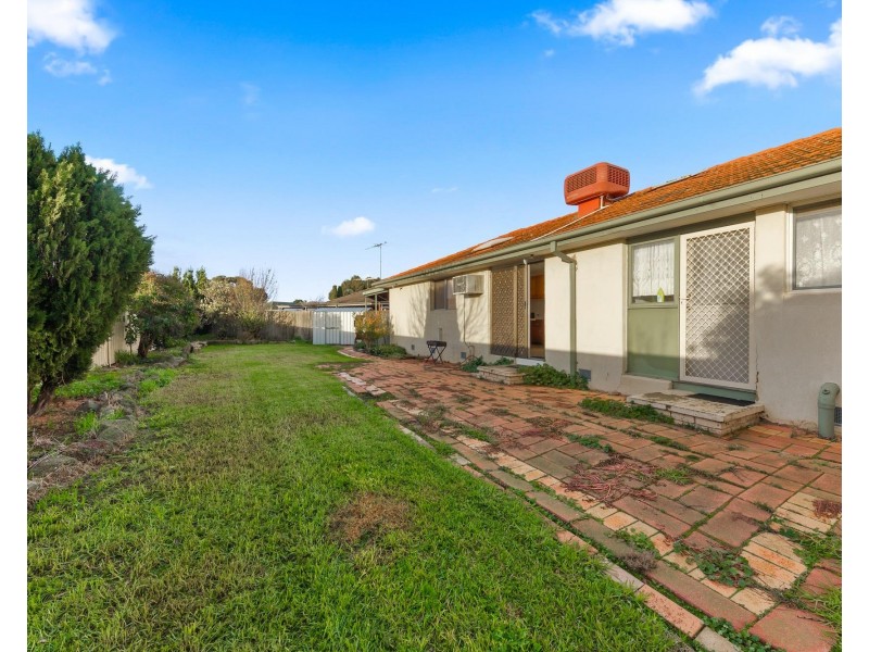 10 Denham Court, Kealba VIC 3021