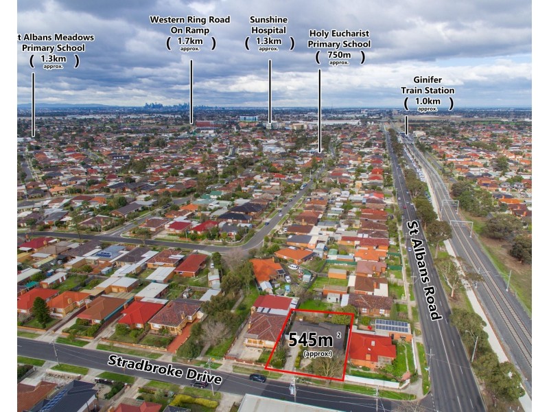 4 Stradbroke Drive, St Albans VIC 3021