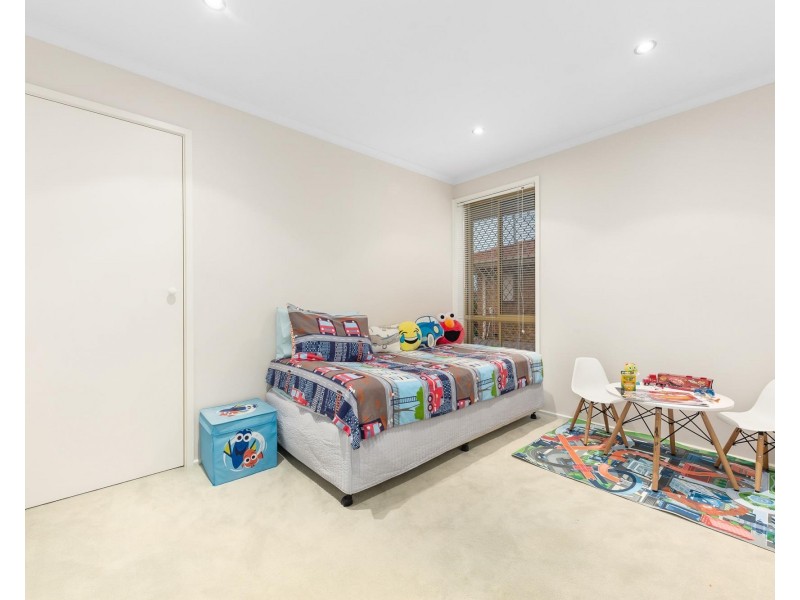 39 Frost Drive, Delahey VIC 3037