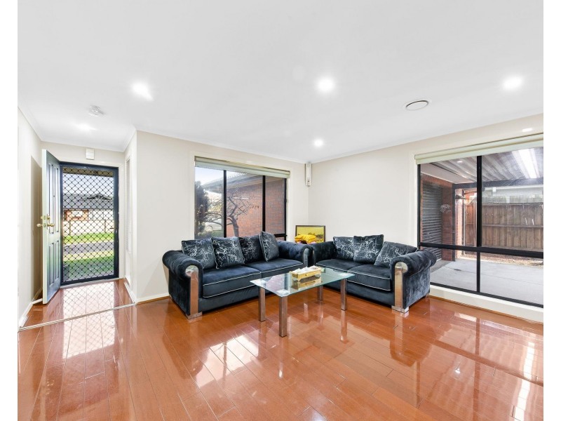 4 Phalaris Court, Delahey VIC 3037