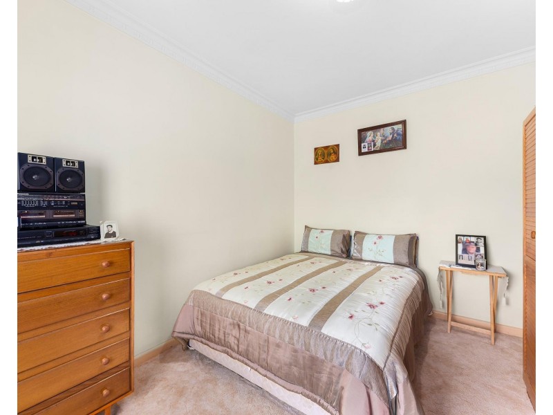 344 Station Road, St Albans VIC 3021