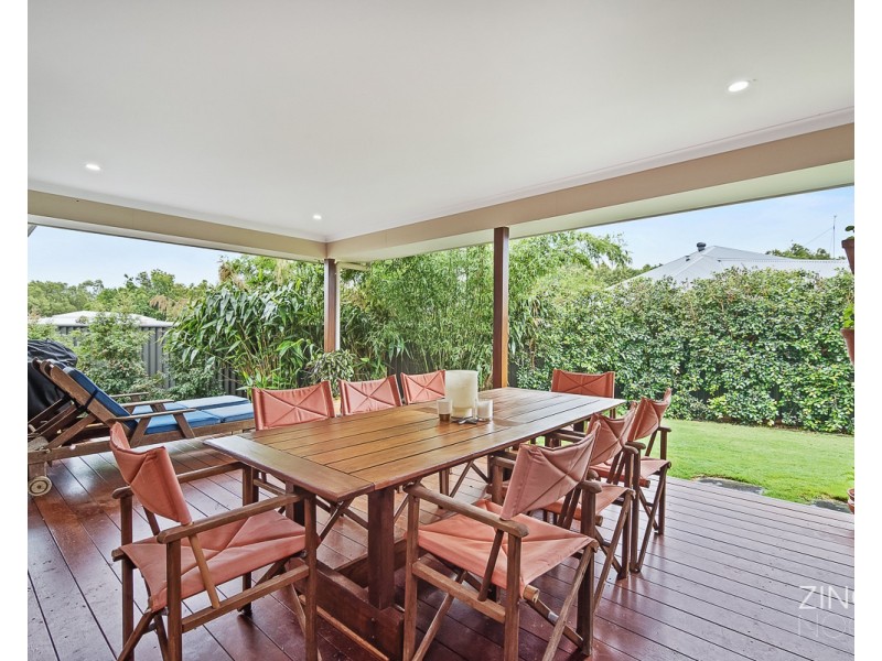 4 Smoke Bush Drive, Noosa Heads QLD 4567