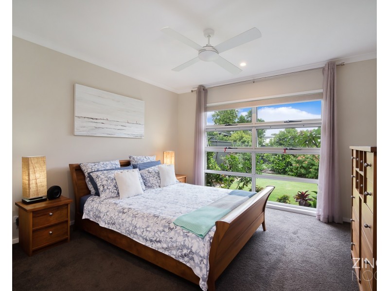 4 Smoke Bush Drive, Noosa Heads QLD 4567