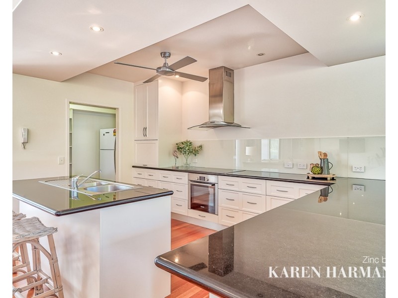 4 Maher Terrace, Sunshine Beach QLD 4567