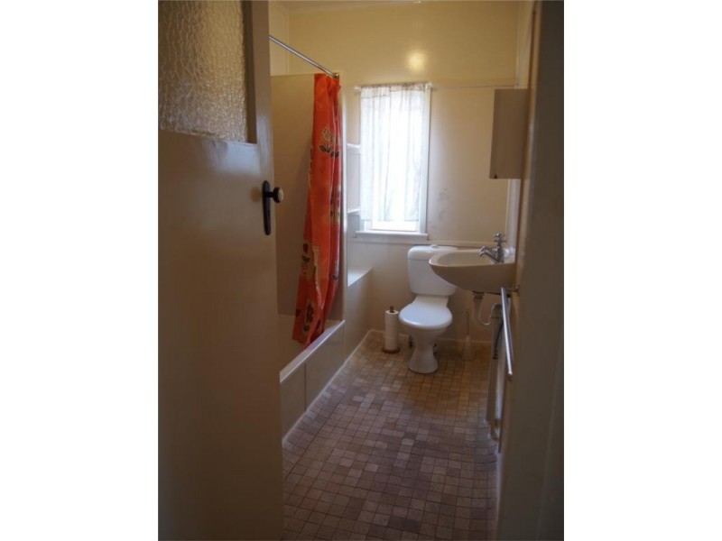 36 Glenlyon Street, Wallangarra QLD 4383