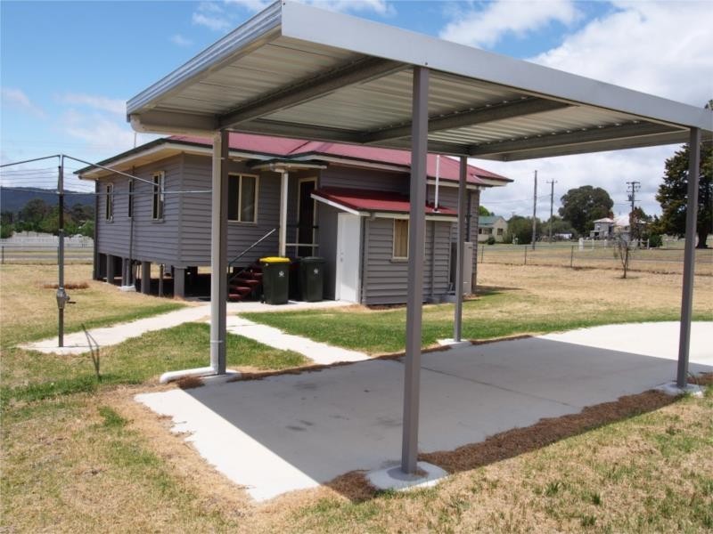 36 Glenlyon Street, Wallangarra QLD 4383