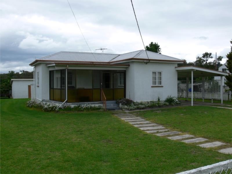 8 Harris Street, Stanthorpe QLD 4380