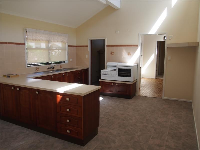 38 Symes Street, Stanthorpe QLD 4380