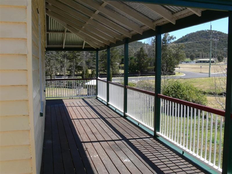 13 McGlew Street, Stanthorpe QLD 4380