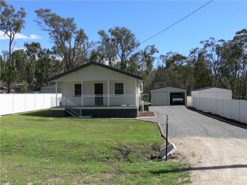 13 Micale Lane, Glen Aplin QLD 4381