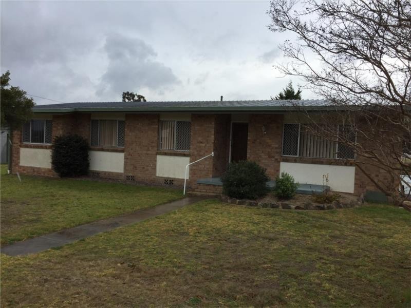 2a Harris Street, Stanthorpe QLD 4380