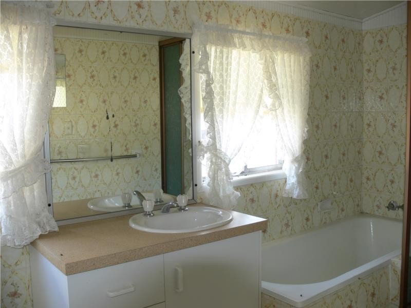 33 Amosfield Road, Stanthorpe QLD 4380