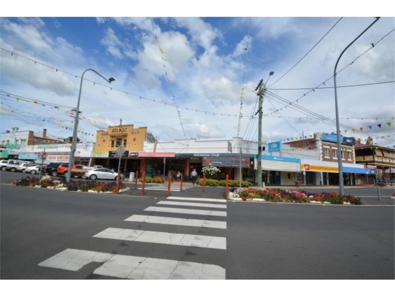 “The Regal Cafe” 161 High Street, Stanthorpe QLD 4380