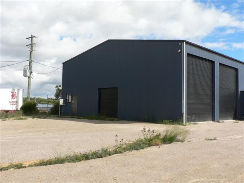 5 Gourlas Court, Stanthorpe QLD 4380