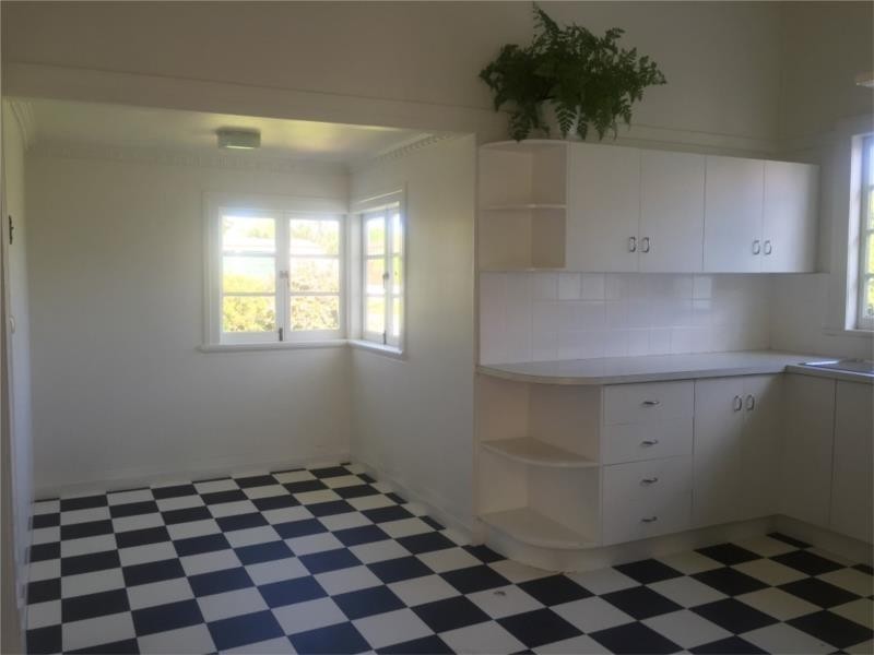 31 Archibald Street, Stanthorpe QLD 4380