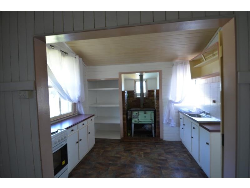 15 Bents Road, Ballandean QLD 4382