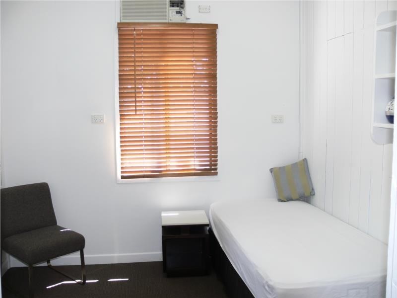 70 High Street, Stanthorpe QLD 4380