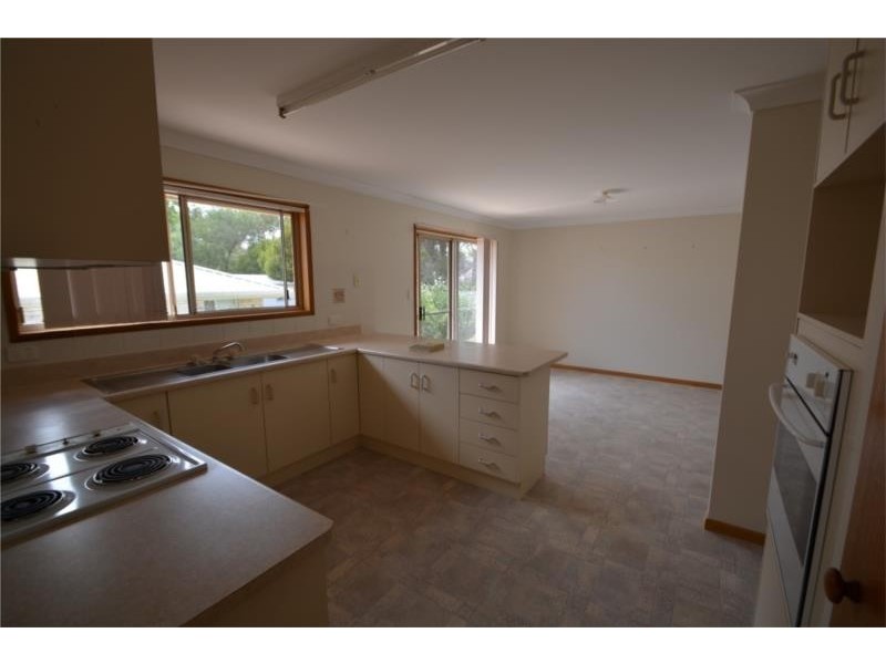 35 Granite Street, Stanthorpe QLD 4380