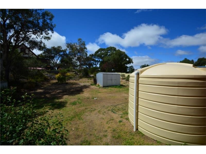 35 Granite Street, Stanthorpe QLD 4380