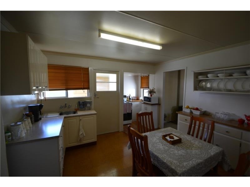 4 Thorpe Street, Stanthorpe QLD 4380