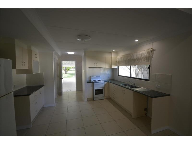 16 Wolfram Street, Stanthorpe QLD 4380