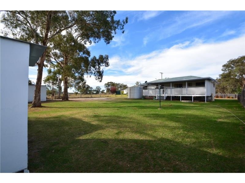 21 Forrest Street, Glen Aplin QLD 4381