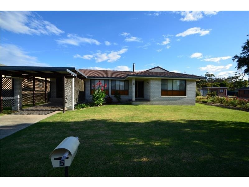 5 Wattle Court, Stanthorpe QLD 4380