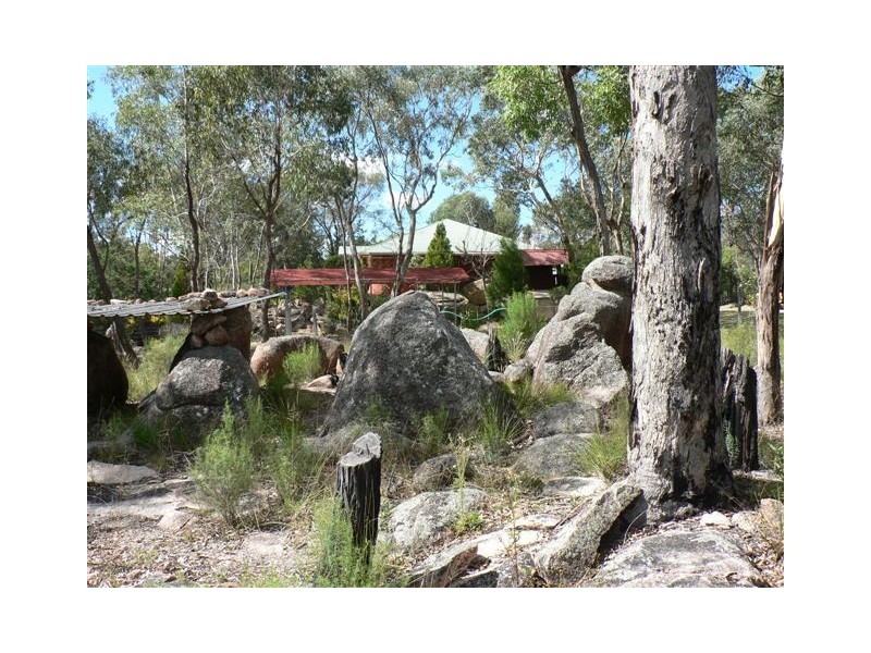 72 Watters Road, Ballandean QLD 4382