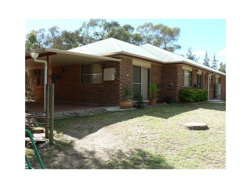 72 Watters Road, Ballandean QLD 4382