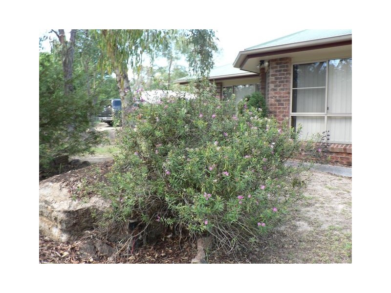 72 Watters Road, Ballandean QLD 4382