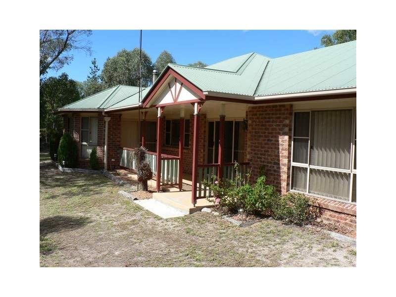 72 Watters Road, Ballandean QLD 4382